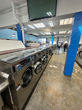 burlingame laundromat