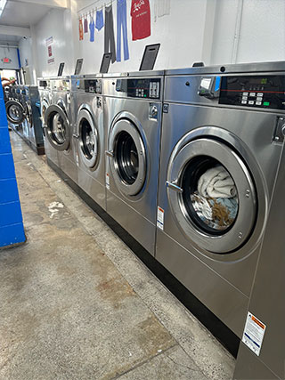 burlingame laundromat near me